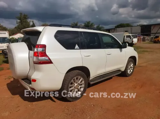 Picture of Toyota Land Cruiser 2016