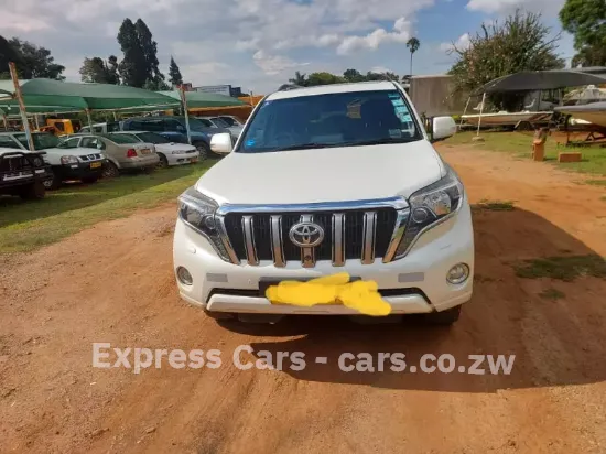 Picture of Toyota Land Cruiser 2016