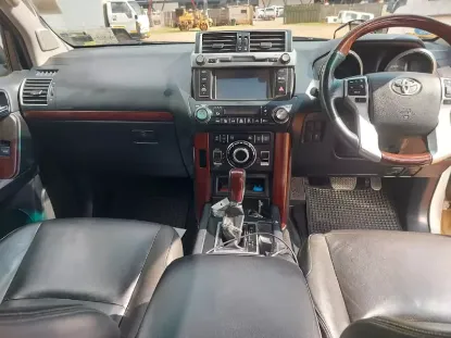 Picture of Toyota Land Cruiser 2016