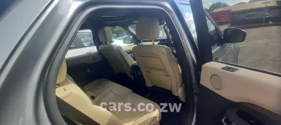 Picture of Land Rover Discovery 2020