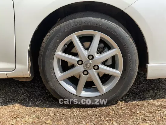 Picture of Toyota Corolla 2016