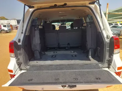 Picture of Toyota Land Cruiser 2016