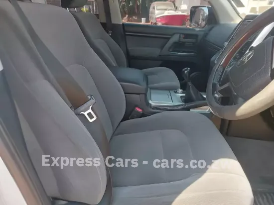 Picture of Toyota Land Cruiser 2016