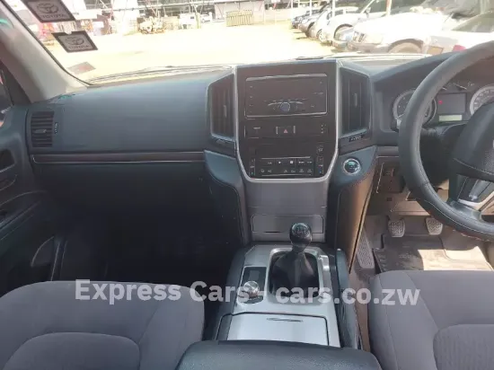 Picture of Toyota Land Cruiser 2016