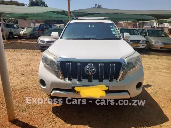 Picture of Toyota Land Cruiser 2016