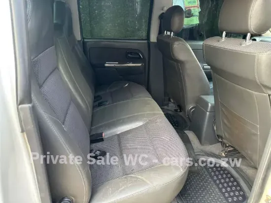 Picture of Isuzu KB300. 2012
