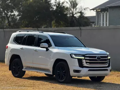 Picture of Toyota Land Cruiser 2023