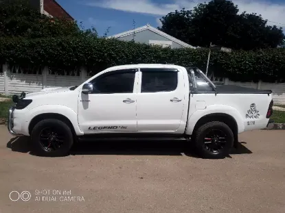 Picture of Toyota Hilux 2012