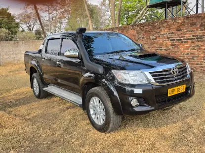 Picture of Toyota Hilux 2013