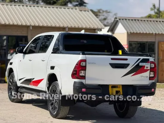 Picture of Toyota Hilux 2024