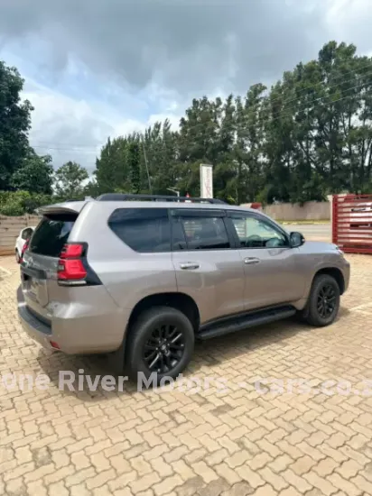 Picture of Toyota Land Cruiser 2023