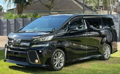 Picture of Toyota Alphard 2017