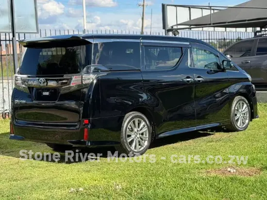 Picture of Toyota Alphard 2017