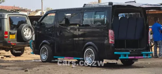 Picture of Nissan NV350 2016