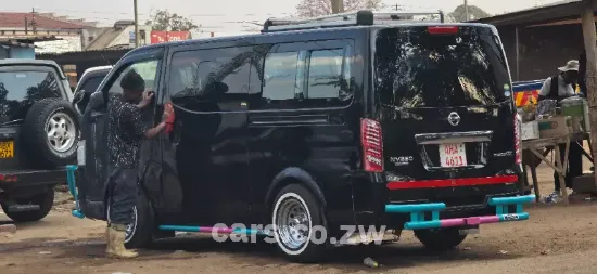 Picture of Nissan NV350 2016