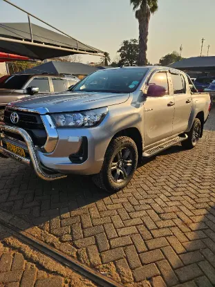 Picture of Toyota Hilux 2021