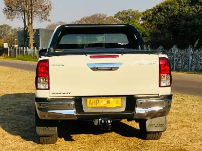 Picture of Toyota Hilux 2021