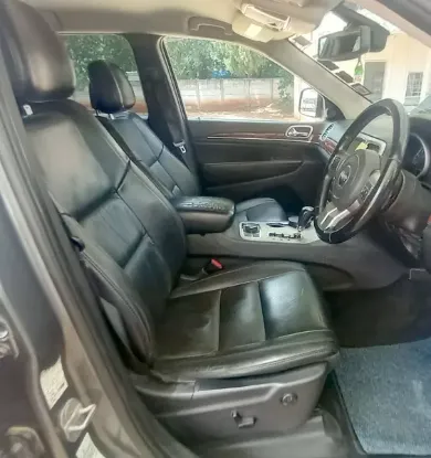 Picture of Jeep Grand Cherokee 2012