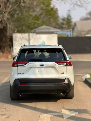 Picture of Toyota Rav4 2021
