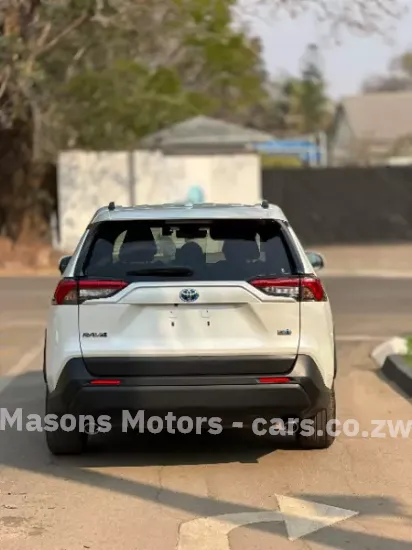 Picture of Toyota Rav4 2021