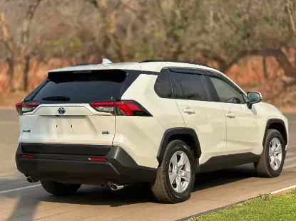 Picture of Toyota Rav4 2021