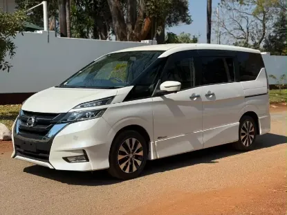 Picture of Nissan Serena 2017