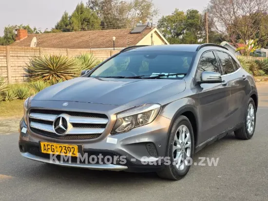 Picture of Mercedes Benz GLA 2016