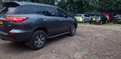 Picture of SUVS AND 4X4 TRUCKS