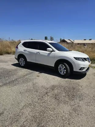 Picture of NISSAN XTRAIL FOR HIRE