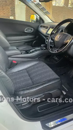 Picture of Honda Vezel 2017