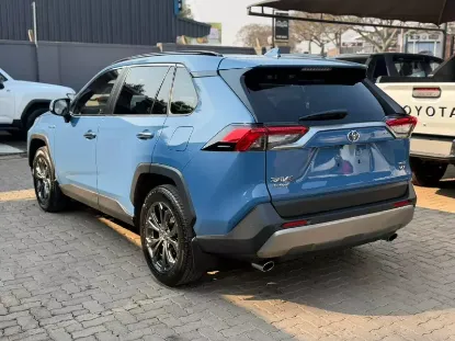 Picture of Toyota Rav4 2023