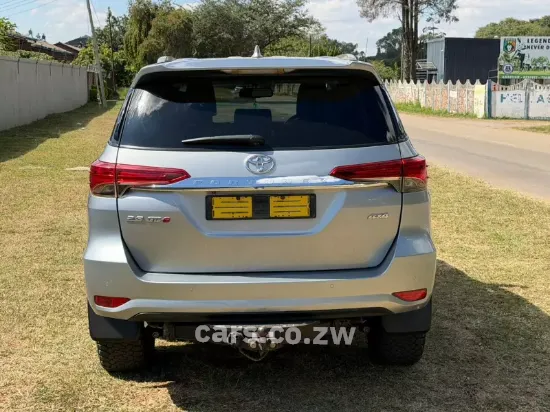 Picture of Toyota Fortuner 2021