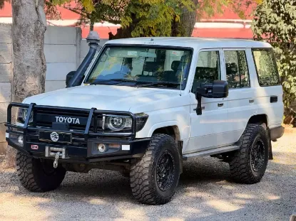 Picture of Toyota Landcruiser 2017
