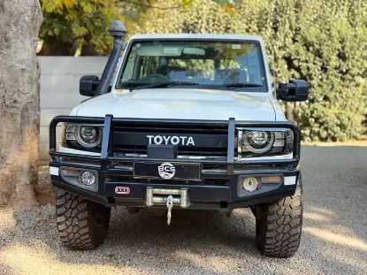 Picture of Toyota Landcruiser 2017