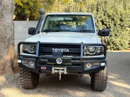 Picture of Toyota Landcruiser 2017