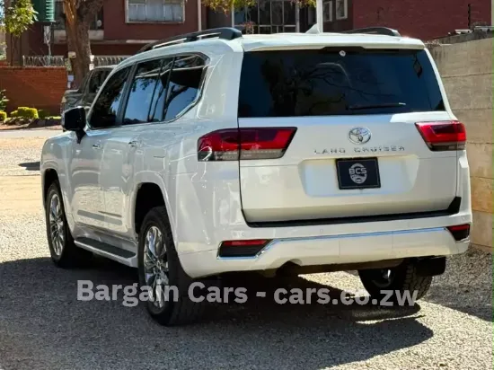 Picture of Toyota Land Cruiser 2023