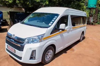 Picture of Executive Toyota Quantum - 14 Seater