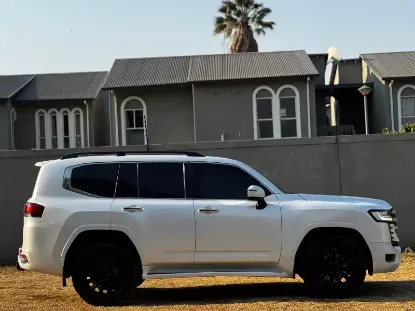 Picture of Toyota landcruiser 2023