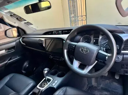 Picture of Toyota Hilux 2017