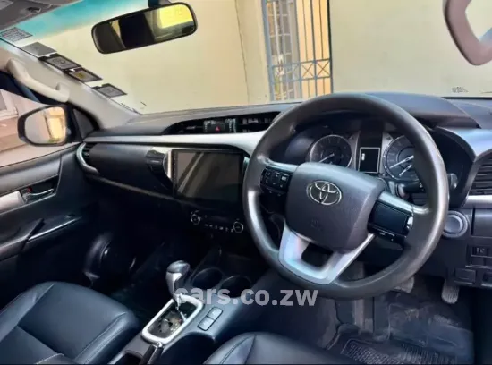 Picture of Toyota Hilux 2017