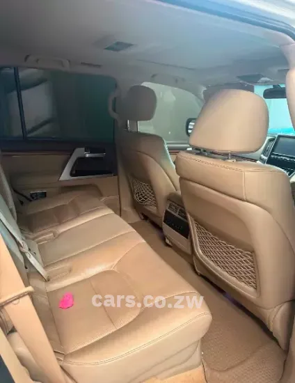 Picture of Toyota Land Cruiser 2018