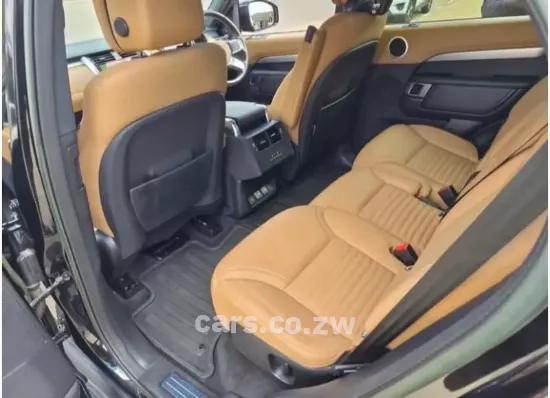 Picture of Land Rover Discovery 2023