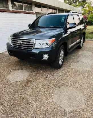Picture of Toyota Land Cruiser 2013