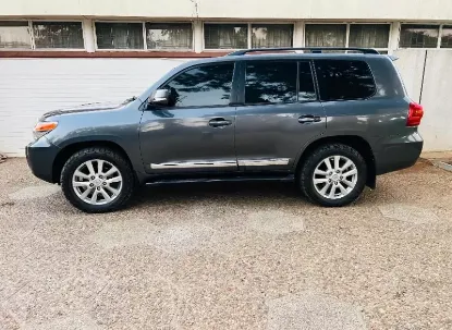 Picture of Toyota Land Cruiser 2013