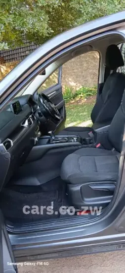 Picture of Mazda CX-5 2017