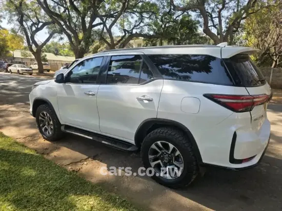 Picture of Toyota Fortuner 2023
