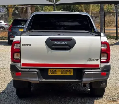 Picture of Toyota Hilux 2023