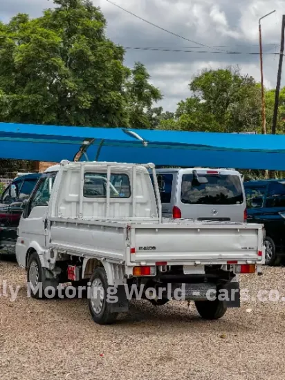 Picture of Mazda Bongo 2016