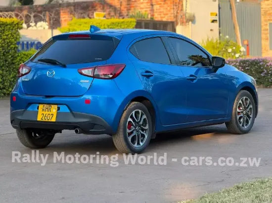 Picture of Mazda Demio 2017