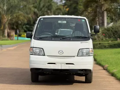 Picture of Mazda Bongo 2018